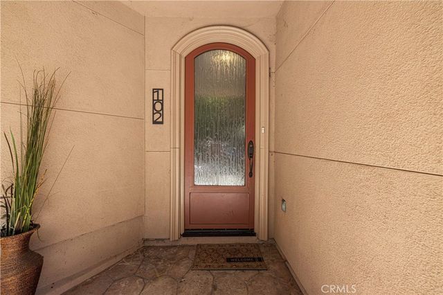 11145 Sunshine Terrace 102, Studio City, CA 91604