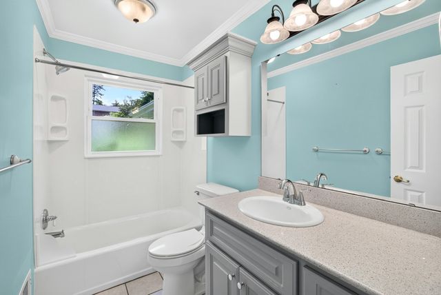 208 Holly Road, Taylors, SC 29687