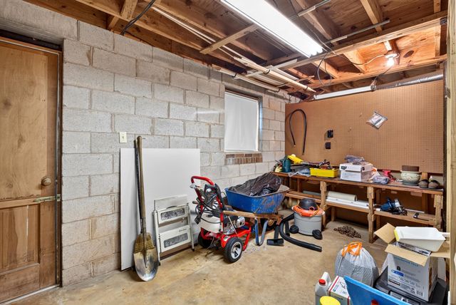 208 Holly Road, Taylors, SC 29687