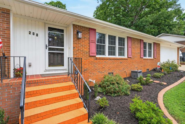 208 Holly Road, Taylors, SC 29687
