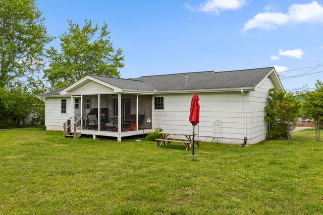 305 Ballard Street, Dayton, TN 37321