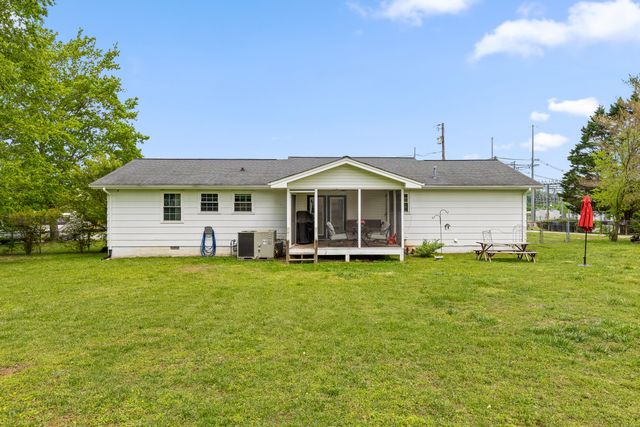 305 Ballard Street, Dayton, TN 37321