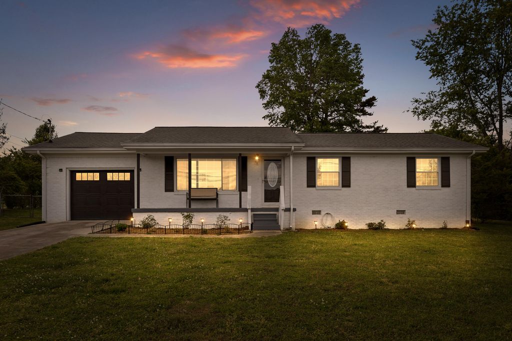 305 Ballard Street, Dayton, TN 37321