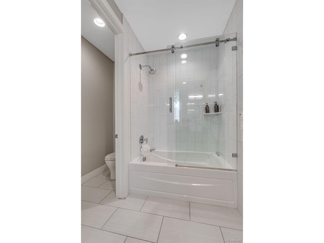 10 Wilder Ln, Littleton, CO 80123