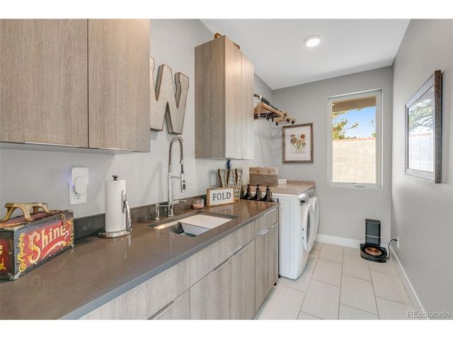 10 Wilder Ln, Littleton, CO 80123