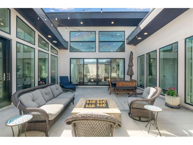 10 Wilder Ln, Littleton, CO 80123