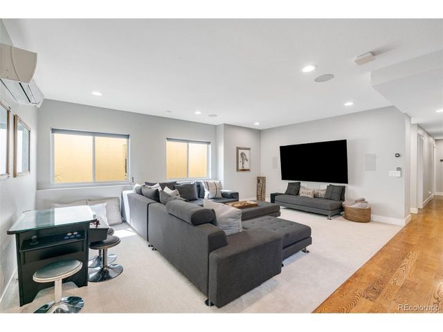 10 Wilder Ln, Littleton, CO 80123