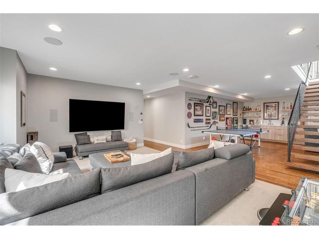 10 Wilder Ln, Littleton, CO 80123