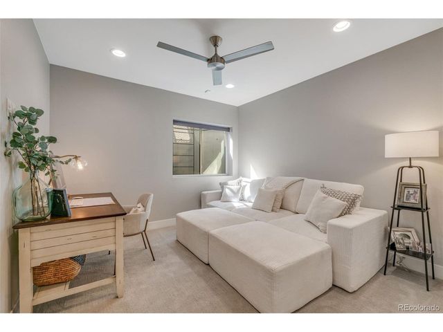 10 Wilder Ln, Littleton, CO 80123