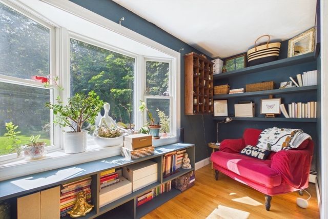 281 Neck Rd, Rochester, MA 02770