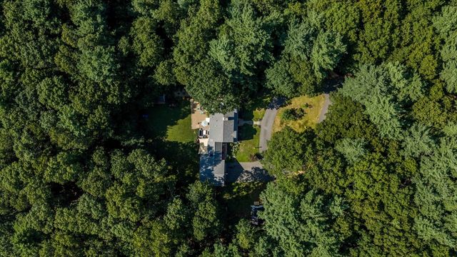 281 Neck Rd, Rochester, MA 02770