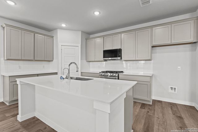 6571 Bufflehead Bend, Leon Valley, TX 78240