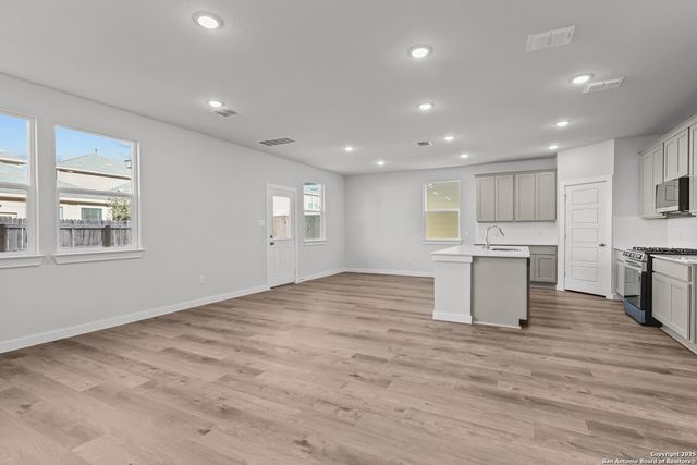 6571 Bufflehead Bend, Leon Valley, TX 78240