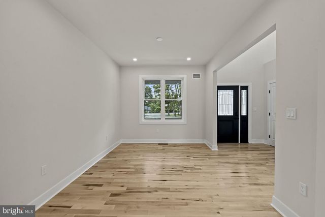 307 WASHINGTON CROSSING PENNINGTON RD, Titusville, NJ 08560