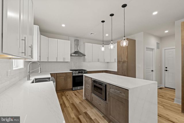 307 WASHINGTON CROSSING PENNINGTON RD, Titusville, NJ 08560