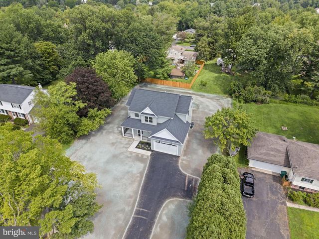 307 WASHINGTON CROSSING PENNINGTON RD, Titusville, NJ 08560