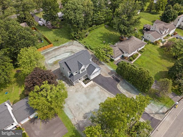 307 WASHINGTON CROSSING PENNINGTON RD, Titusville, NJ 08560