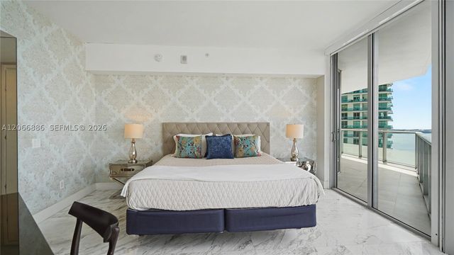 1300 Brickell Bay Dr 3102, Miami, FL 33131