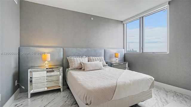 1300 Brickell Bay Dr 3102, Miami, FL 33131