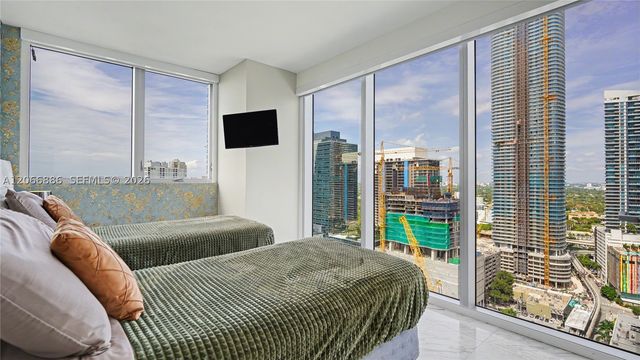 1300 Brickell Bay Dr 3102, Miami, FL 33131