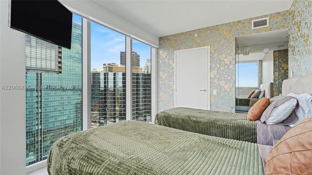 1300 Brickell Bay Dr 3102, Miami, FL 33131