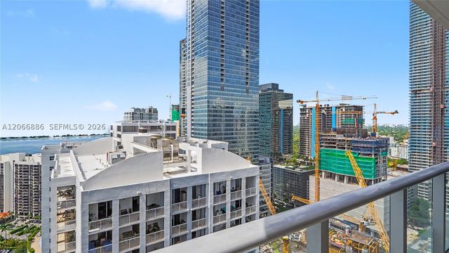 1300 Brickell Bay Dr 3102, Miami, FL 33131
