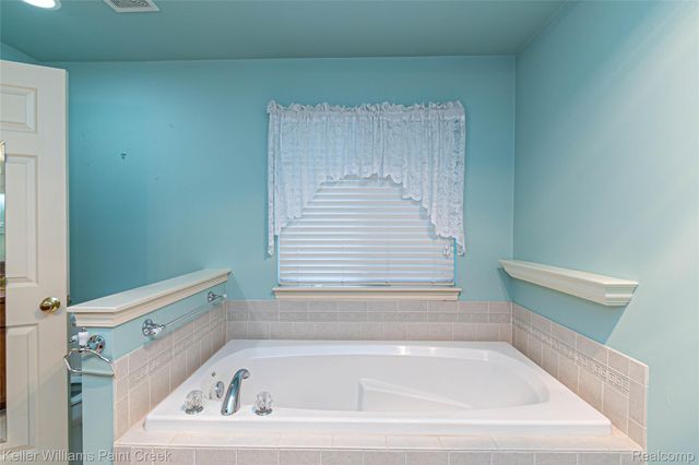 49675 Sable Creek Drive 30, Macomb Township, MI 48042