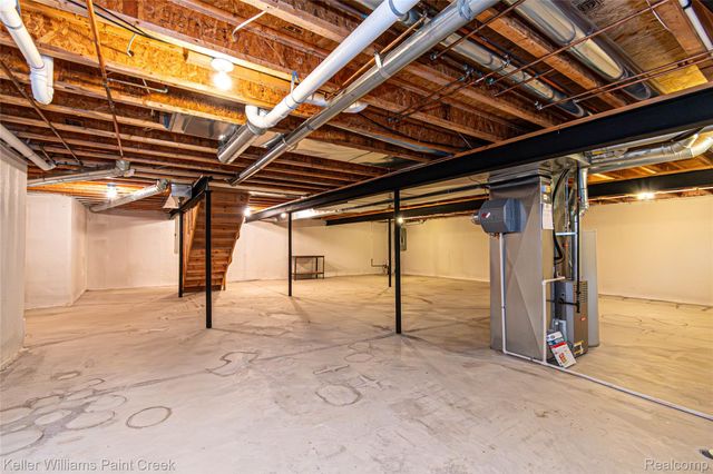 49675 Sable Creek Drive 30, Macomb Township, MI 48042