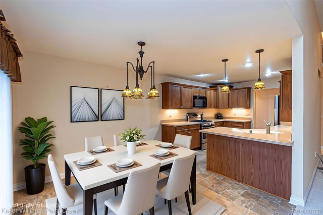 49675 Sable Creek Drive 30, Macomb Township, MI 48042