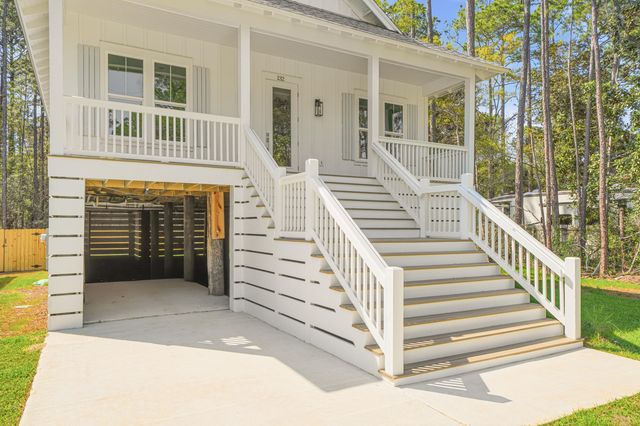 132 S 4th Street, Santa Rosa Beach, FL 32459