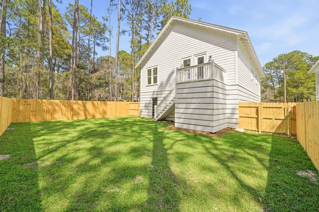 132 S 4th Street, Santa Rosa Beach, FL 32459