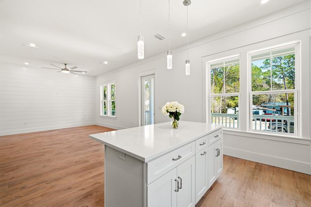 132 S 4th Street, Santa Rosa Beach, FL 32459