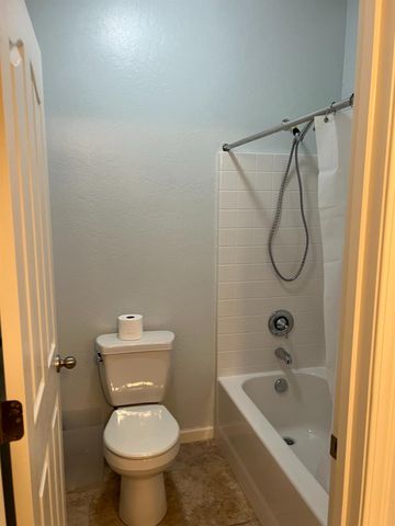 3742 Wrenwood Avenue, Clovis, CA 93619