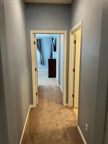3742 Wrenwood Avenue, Clovis, CA 93619
