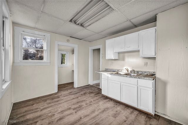 8110 Melrose Avenue, Cleveland, OH 44103