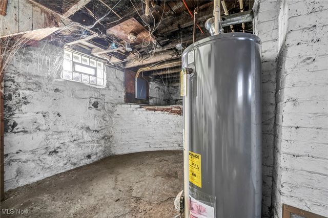 8110 Melrose Avenue, Cleveland, OH 44103