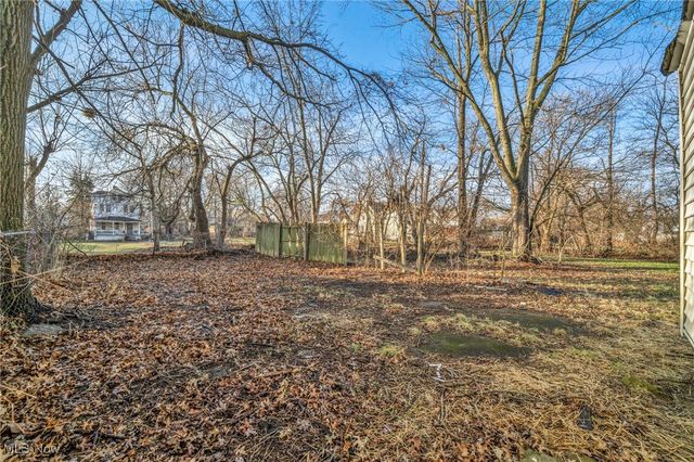 8110 Melrose Avenue, Cleveland, OH 44103