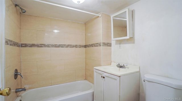 937 E 225th Street, Bronx, NY 10466