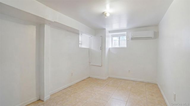 937 E 225th Street, Bronx, NY 10466