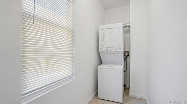 937 E 225th Street, Bronx, NY 10466