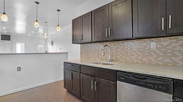 937 E 225th Street, Bronx, NY 10466