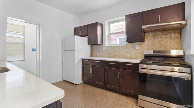 937 E 225th Street, Bronx, NY 10466