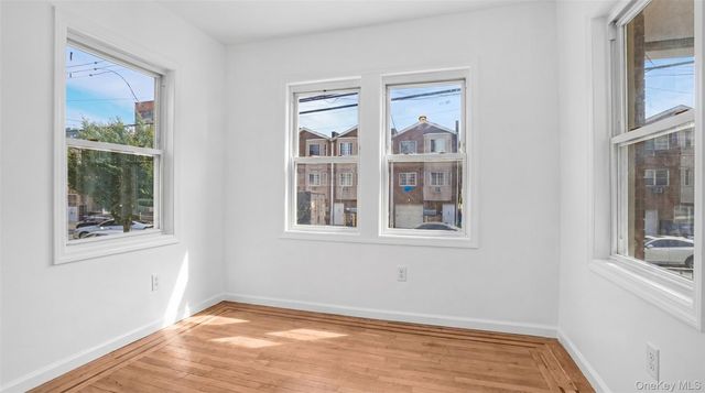 937 E 225th Street, Bronx, NY 10466
