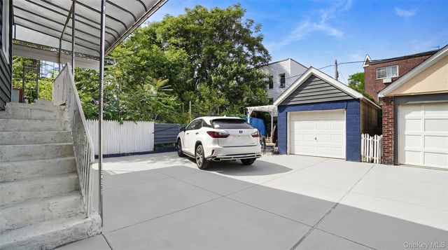 937 E 225th Street, Bronx, NY 10466