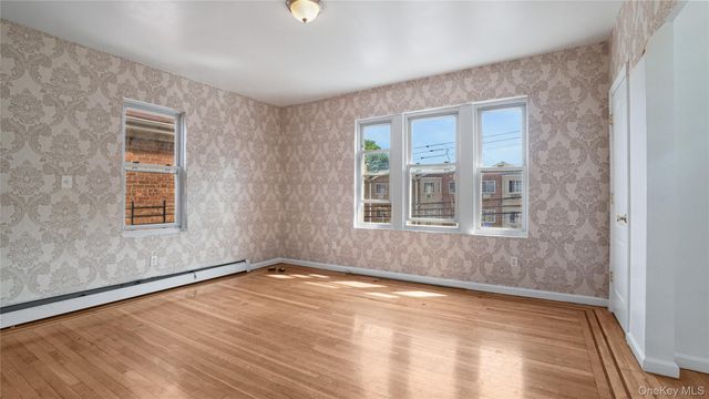 937 E 225th Street, Bronx, NY 10466