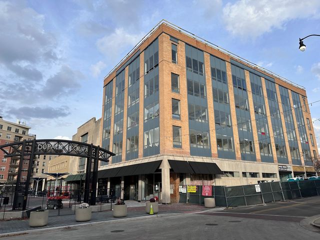40 DuPage Court 503, Elgin, IL 60120