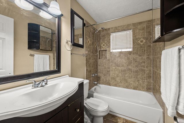 601 Arbor Drive, Deer Park, TX 77536