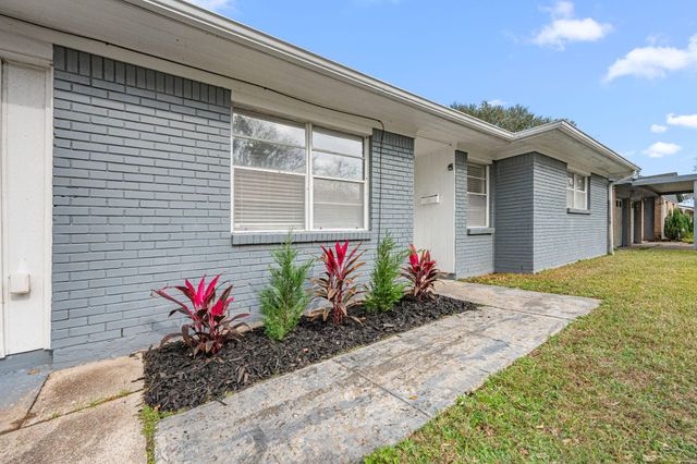 601 Arbor Drive, Deer Park, TX 77536