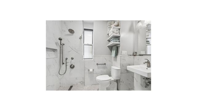 811 WALTON Avenue D5, New York City, NY 10451