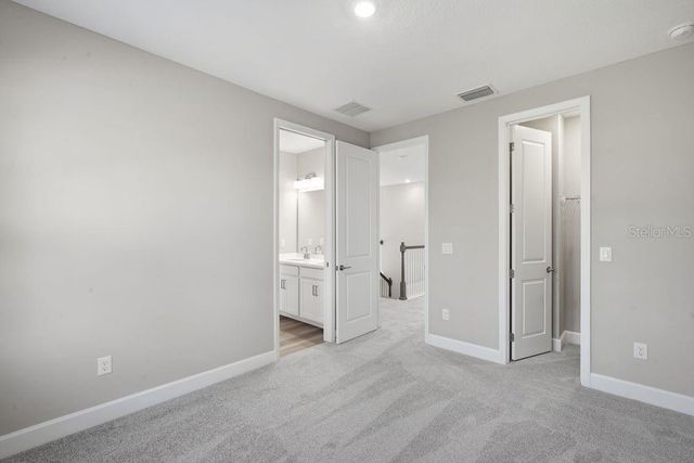 1572 TRAILHEAD LANE, Zephyrhills, FL 33541